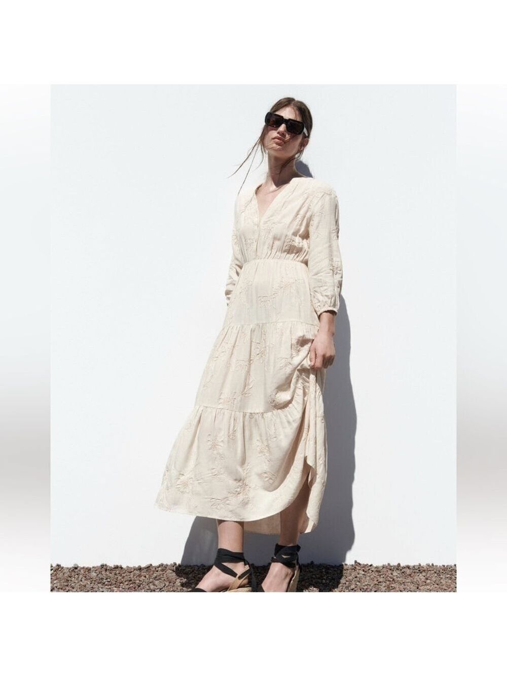 Embroidered LINEN BLEND DRESS - Picture 2 of 8